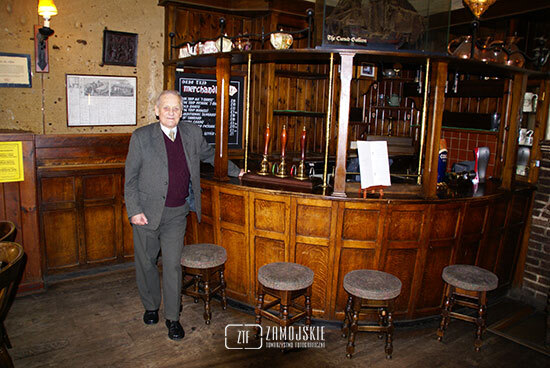 W najstarszym pubie Anglii (w Nottingham z 1189 r.) fot. Iwona Kawałko